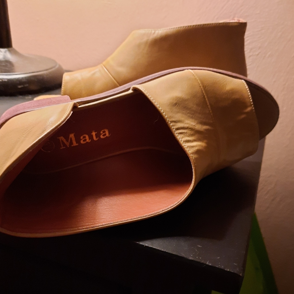 Beautiful Mata Traders leather-look sandals - Picture 3 of 4
